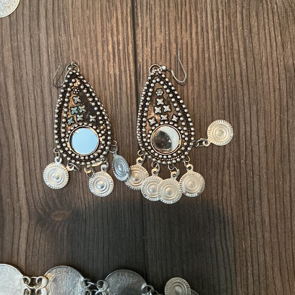 Vintage Silver Metal Belly Dance Belt with headpiece and earrings - Picture 6 of 8